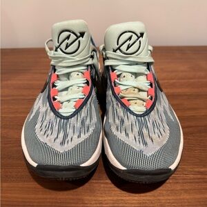 NIKE AIR ZOOM G.T. GT CUT 2 INDUSTRIAL BLUE-BLACK-JADE ICE.  Size 9.5 Men’s